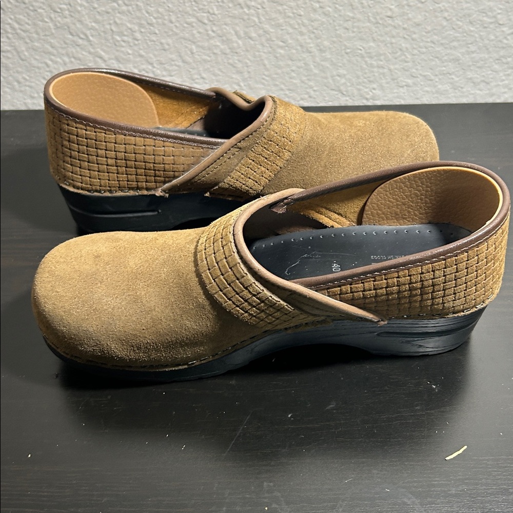 Sanita Clogs - image 4